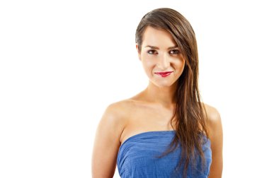 uzun saçlı beyaz zemin üzerine güzel bir kadın