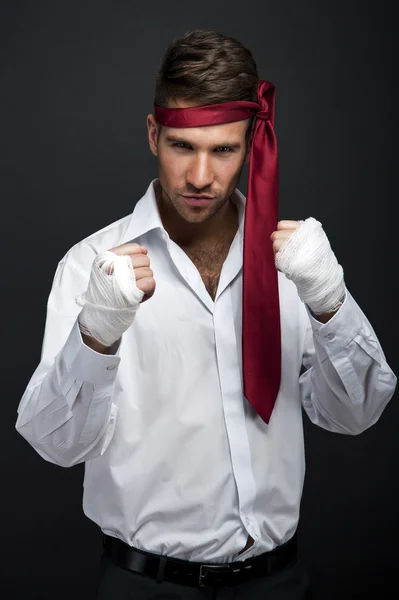 Bonito homem de negócios boxer — Fotografia de Stock
