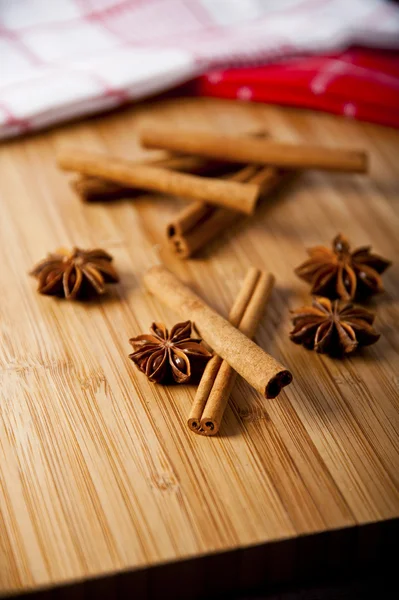 Star anise and cinnamon sticks — Stock Photo, Image