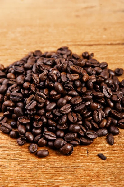 Fresh coffee beans on white space — Stock Photo, Image