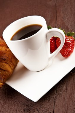kafe ve kruvasan