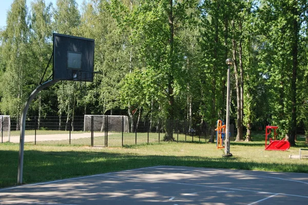 Basketbalový Koš Městském Parku — Stock fotografie