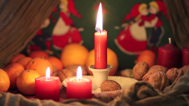 Nueces y velas — Vídeos de Stock