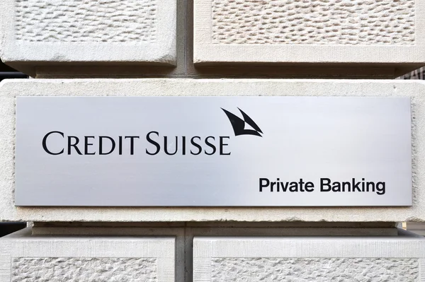 Zürich - januari 2013:Credit Suisse is de tweede-grootste Zwitsers — Stockfoto