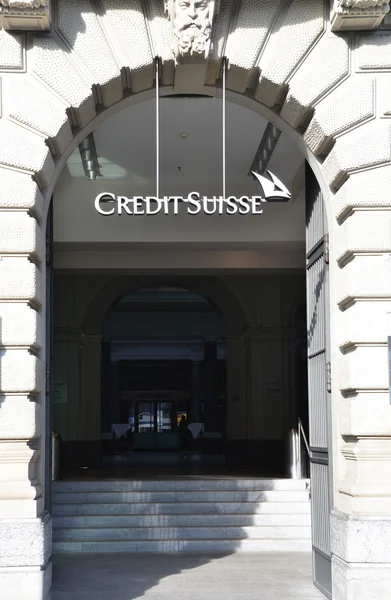 Zürih - Ocak 10:Credit Suisse ikinci büyük İsviçre ba dır. — Stok fotoğraf