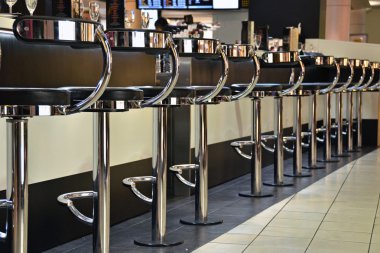 bar sandalye satırı