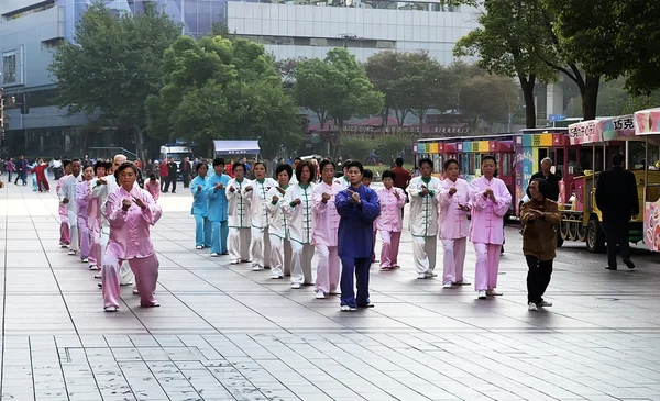 Taiji quan in morning Shanghai