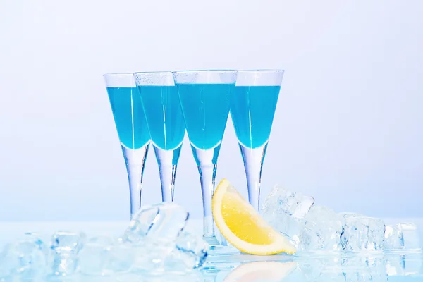 Blauwe cocktails — Stockfoto