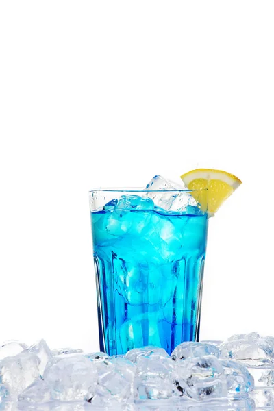 Cocktail isolato su bianco — Foto Stock