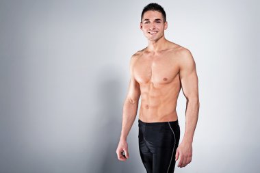 seksi gülümseyen adam