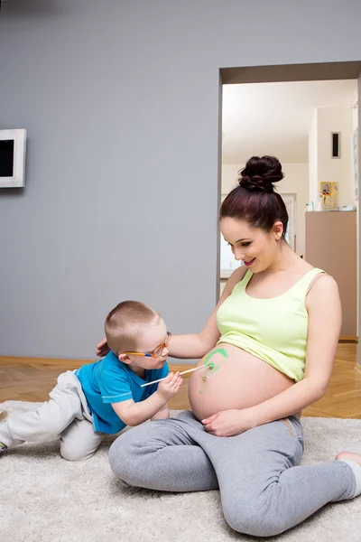 Šťastná matka se synem — Stock fotografie