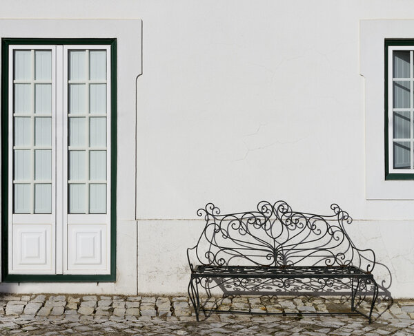 Fachada de la casa blanca — Foto de Stock
