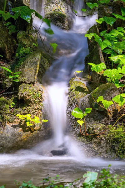 Wasserfall — Stockfoto