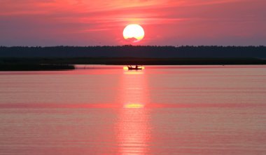göl günbatımı
