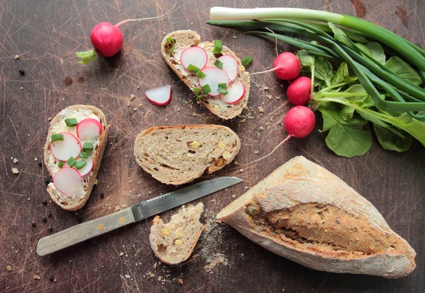 Healthy sandwich for breakfast — Stock Photo, Image