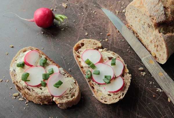 Hälsosam smörgås till frukost — Stockfoto