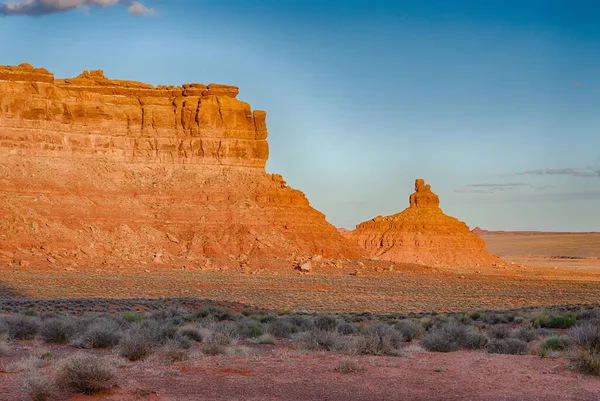 Puesta Sol Entre Las Hermosas Formaciones Arenisca Valley Gods Utah — Foto de Stock