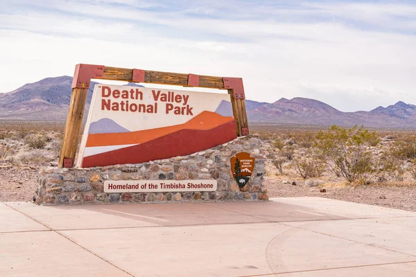 Furnace Creek Března 2022 Vstupní Značka Národního Parku Death Valley — Stock fotografie