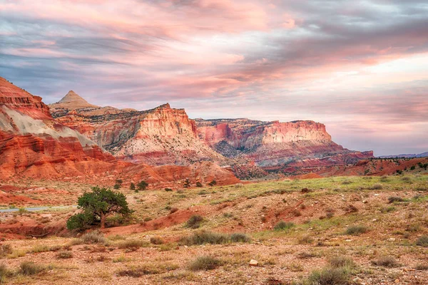 Solnedgång Längs Klipporna Nationalparken Capitol Reef Utah — Stockfoto