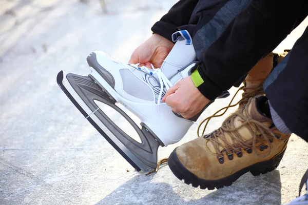 buz hokey paten buz pateni dantel bağlama