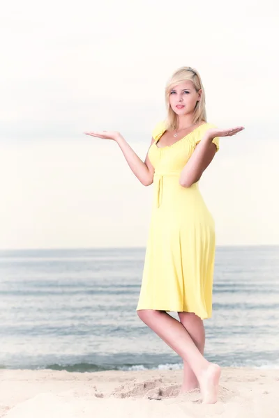 Romantic Beautiful smiling girl yellow dress — Stok fotoğraf