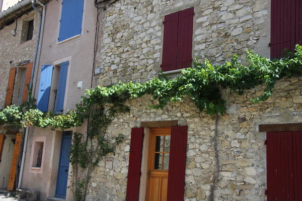 Haus in der Provence — Stockfoto