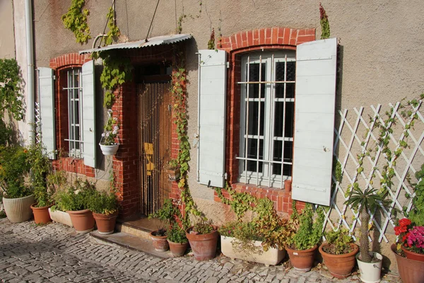 Haus in der Provence — Stockfoto