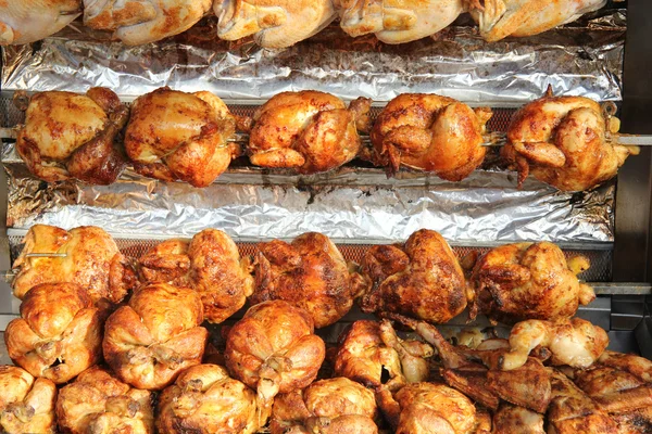 Roasted chicken on the grill — Stock Photo, Image