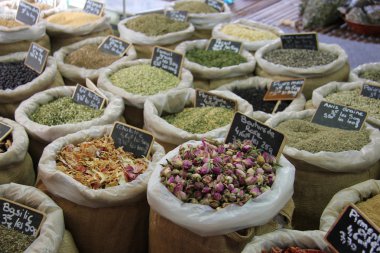 otlar ve baharatlar Fransız Market