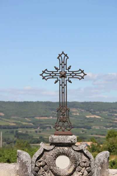 Gjutjärn cross prydnad — Stockfoto