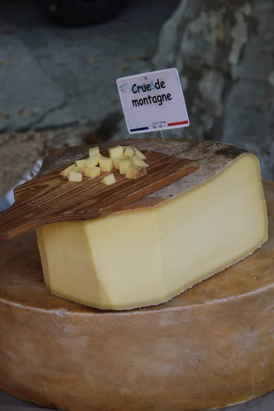 Fromage dans un marché français — Photo