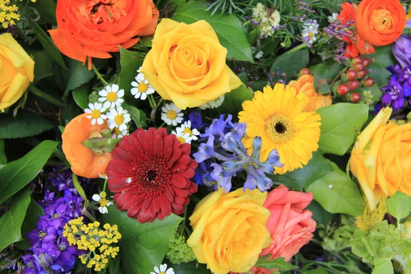 Bouquet mixte aux couleurs vives — Photo