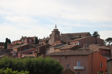 Roussillon, hardal Köyü