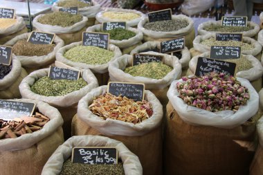 otlar ve baharatlar Fransız Market