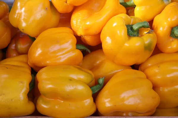 Yellow peppers — Stock Photo, Image