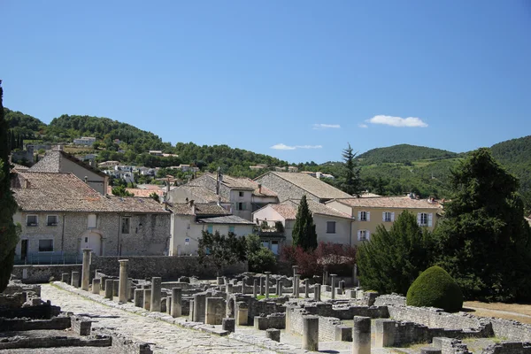 Romerske ruiner i Vaison la Romaine – stockfoto