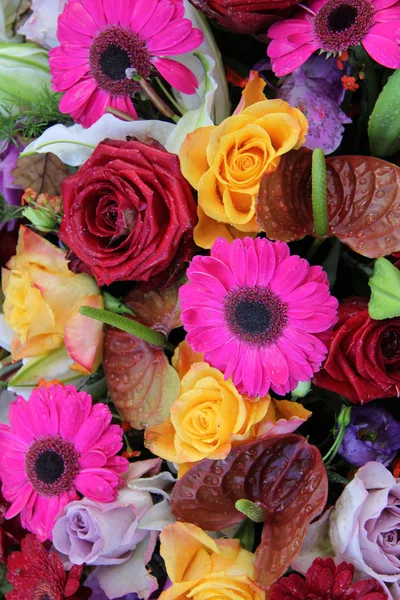 밝은 colcors 혼합된 꽃다발 — 스톡 사진