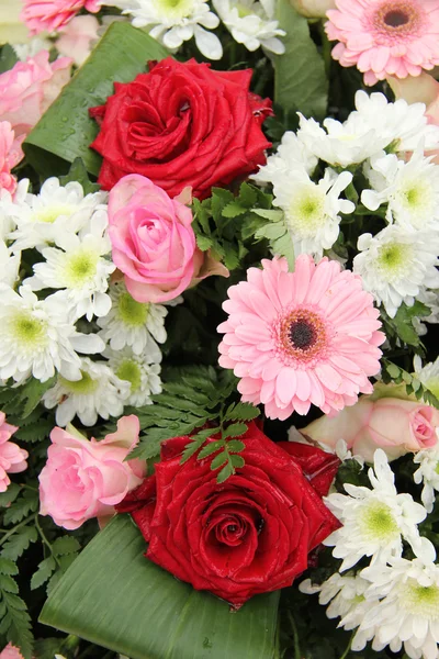 Matrimonio in rosa e bianco — Foto Stock