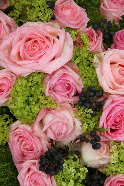 Pembe çiçek aranjmanı — Stok fotoğraf