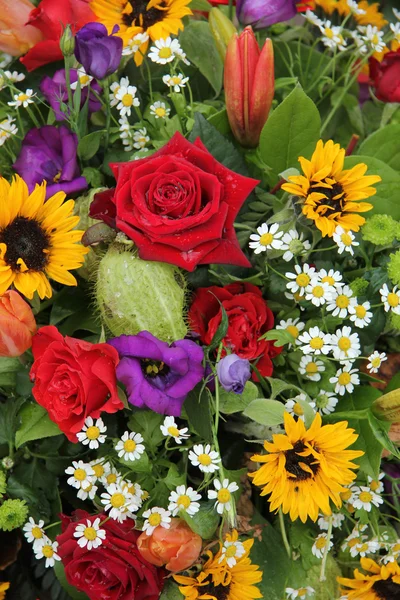 Flower arrangement in bright colors — Stock Photo, Image