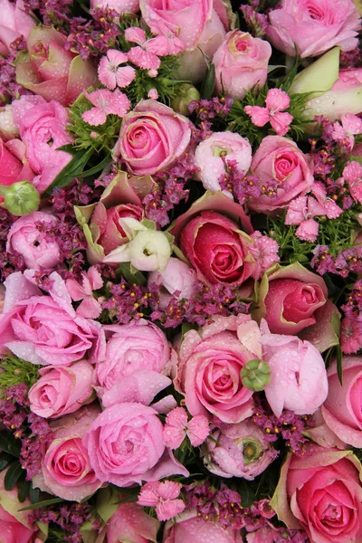 Mixed pink flower arrangement — Stock Photo, Image