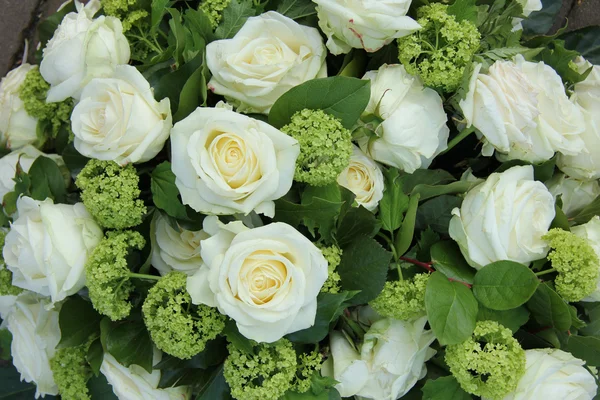 White and green wedding arrangement — Stock Photo, Image