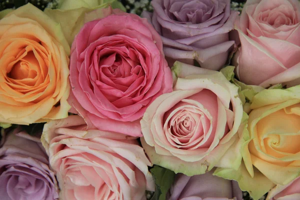 Soft pink wedding arrangement — Stock Photo, Image