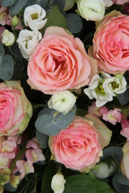 pembe ve beyaz gelin düzenleme