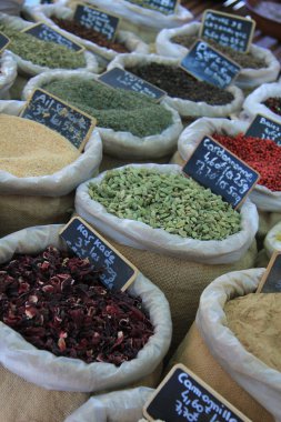 otlar ve baharatlar Fransız Market