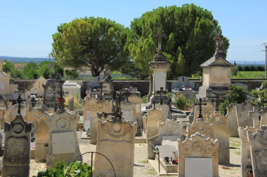 provence'nın eski mezarlıkta