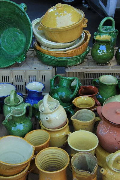Hantverksmässiga keramik från provence — Stockfoto