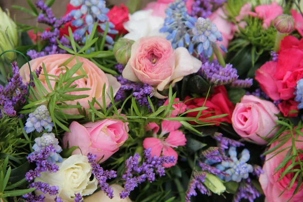 Bröllop arrangemang i blå och rosa — Stockfoto