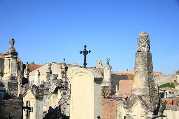 Alter Friedhof in der Provence — Stockfoto