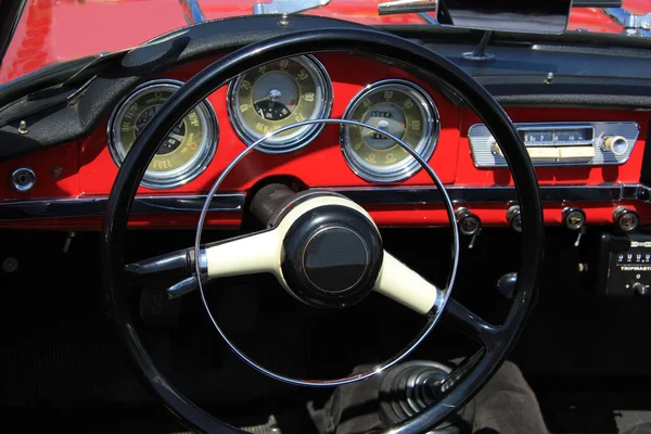 Klassieke autodashboard — Stockfoto